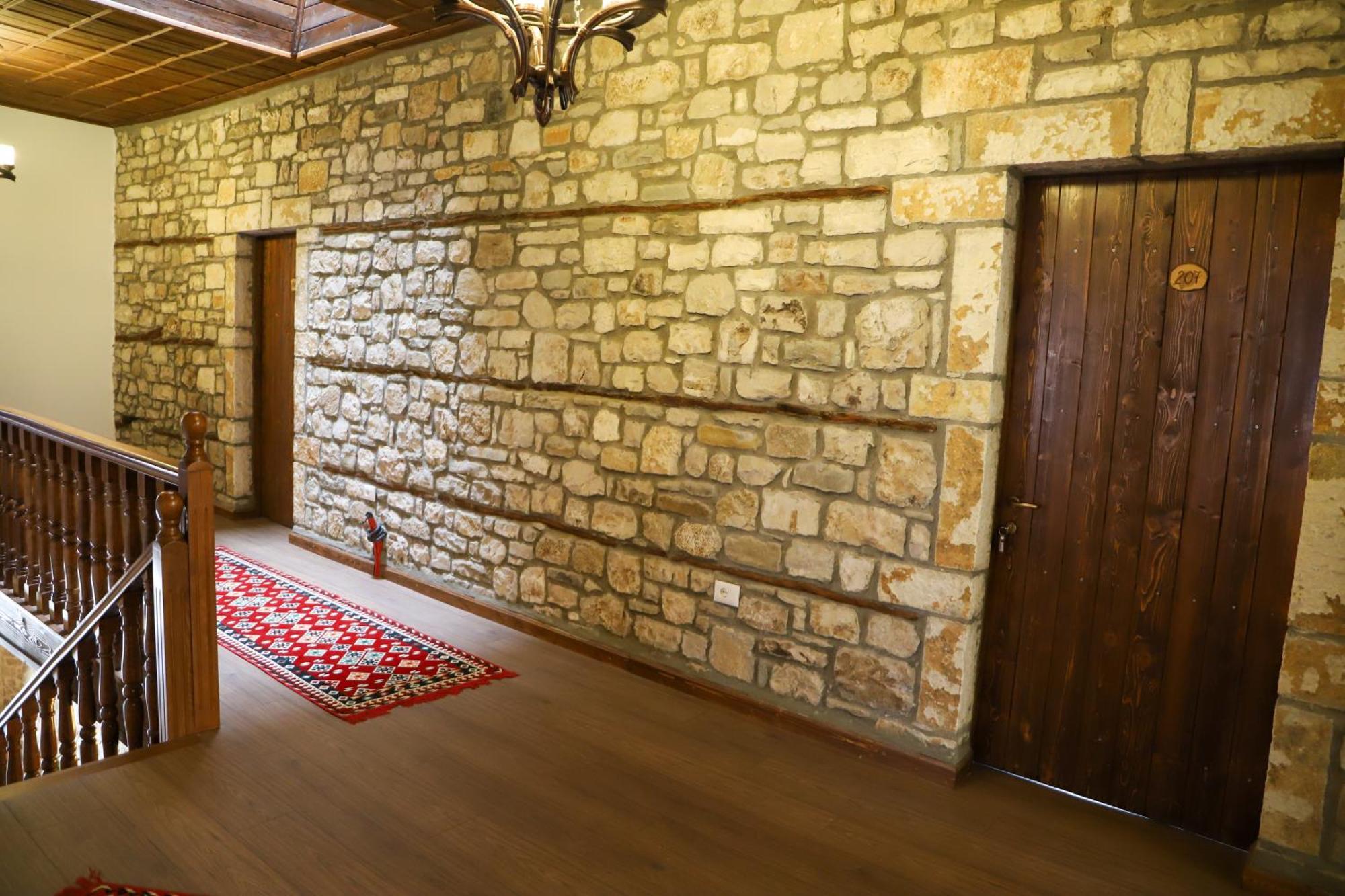 Koroni Boutique