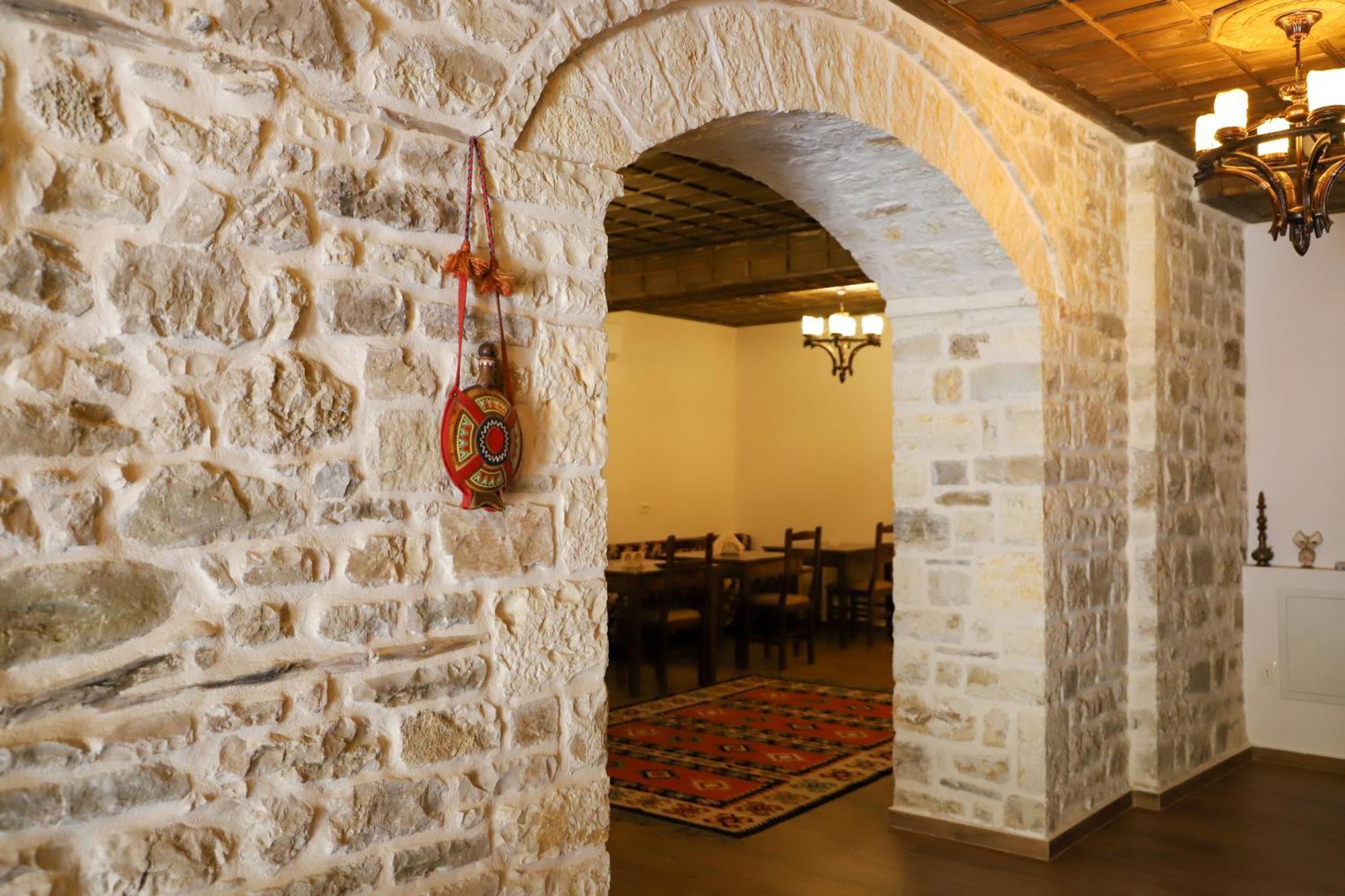 Koroni Boutique * Berat