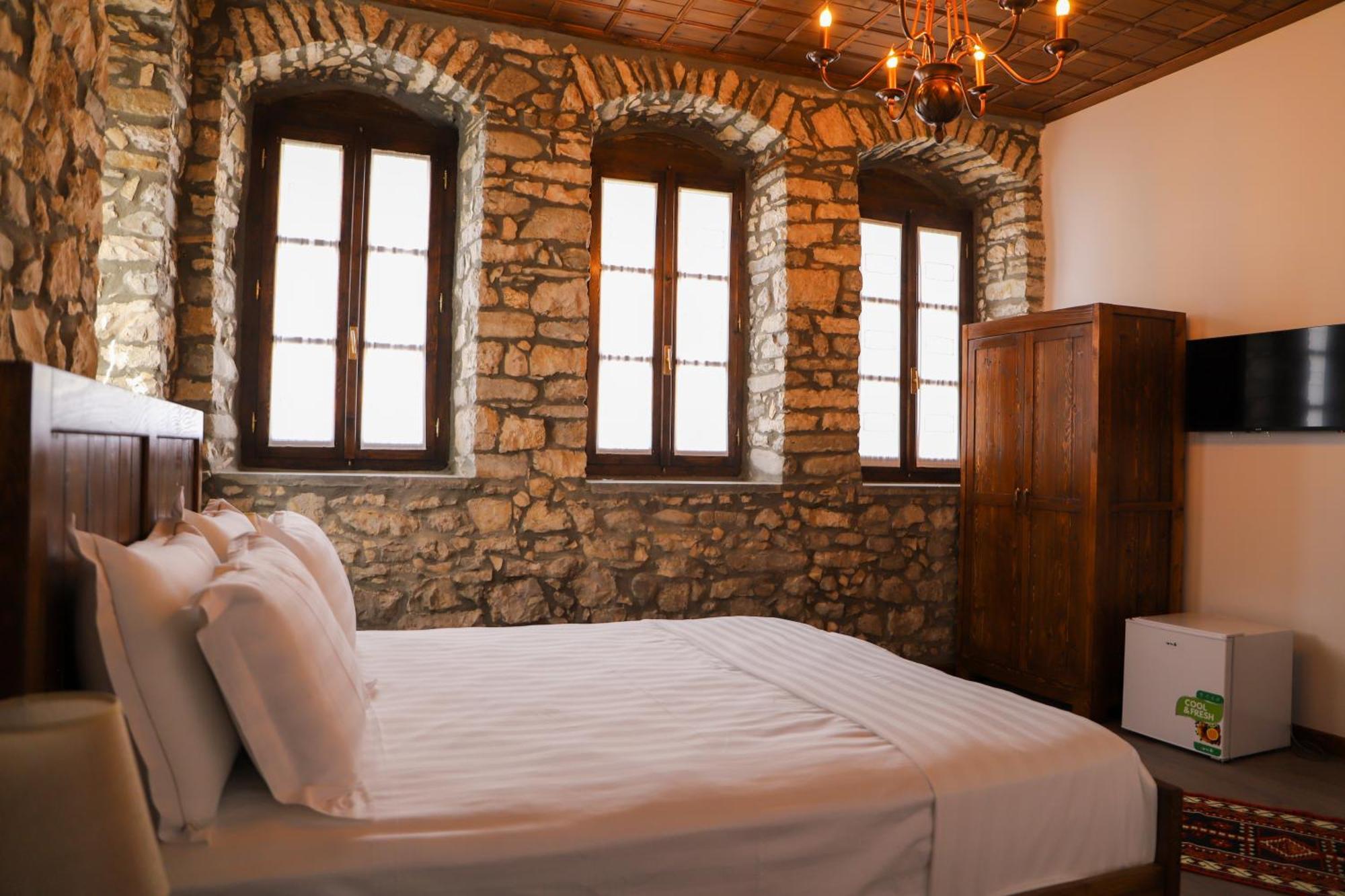 Koroni Boutique * Berat