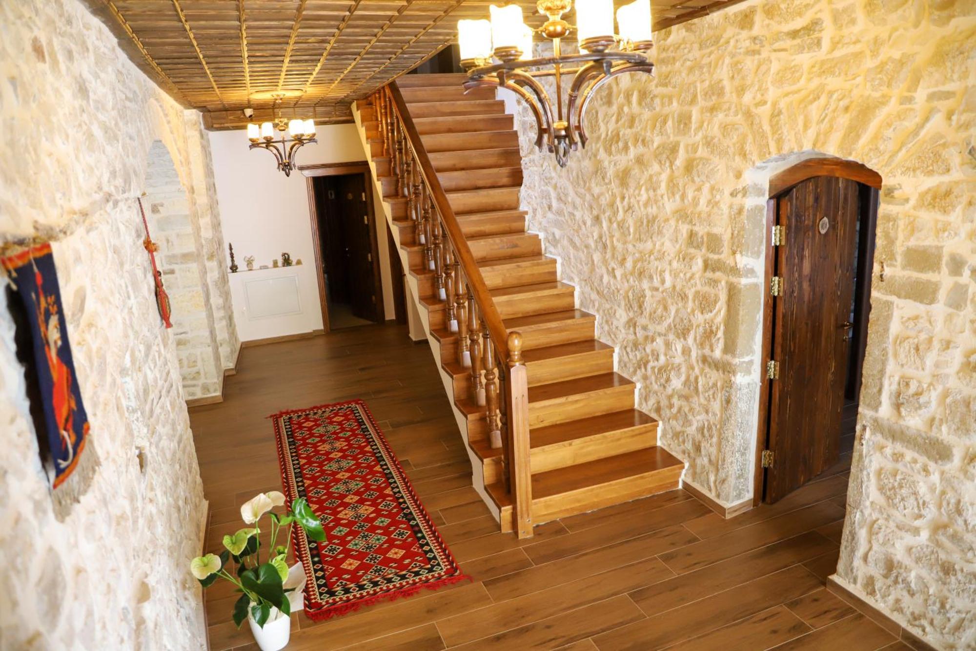 Koroni Boutique Berat