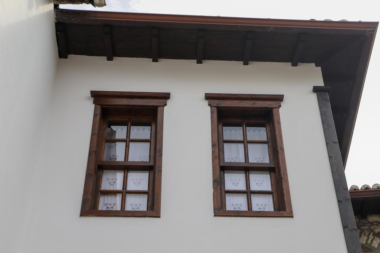 Koroni Boutique